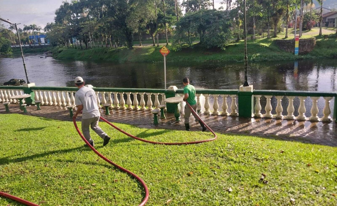 Secretaria de Meio Ambiente E Urbanismo Realiza Ações de Limpeza, Roçada E Manuten...