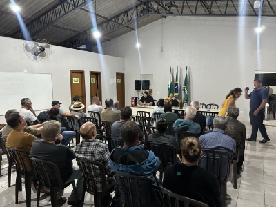 Prefeitura realiza reunião com moradores da América sobre obras de concretagem da estrada
