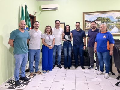 Morretes recebe o selo do Sebrae como referência de atendimento da sala do empreendedor