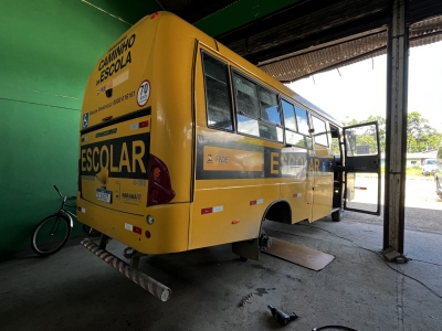 Prefeitura realiza manutenção na frota de ônibus escolares