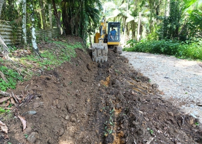 Prefeitura de Morretes realiza patrolamento da estrada do Anhaia e reforça compromisso com a infraestrutura rural