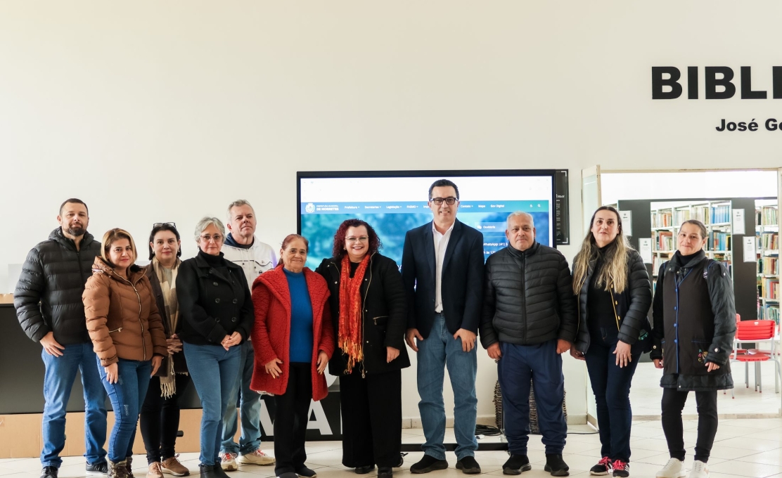 Rede Municipal de Ensino recebe cinco telas interativas para fortalecer a aprendizagem dos estudantes