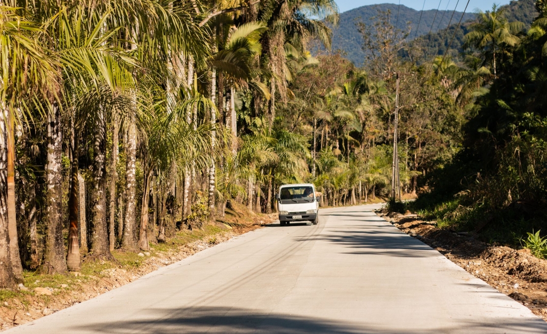 Obras na Estrada da América chegam a 56% de execução e seguem em ritmo acelerado