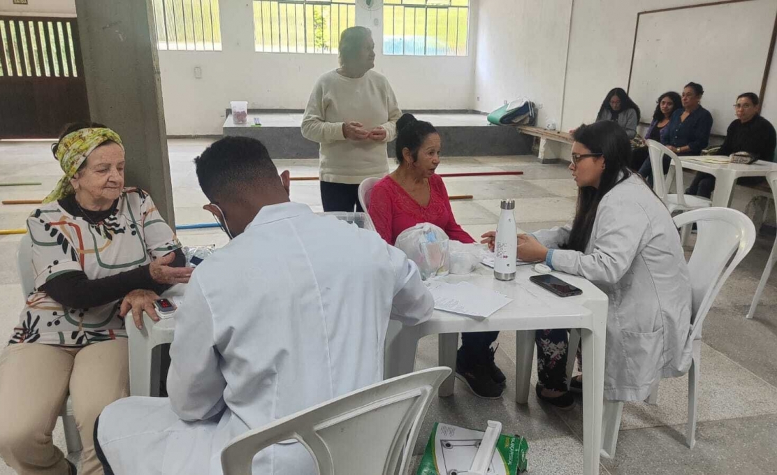 Projeto Saúde+movimento Realiza 18 Atendimentos Em Amorisa Na última Quarta-feira (...