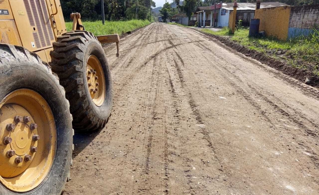 Prefeitura Realiza Obras de Drenagem E Manutenção Viária Em Diversas Regiões de M...