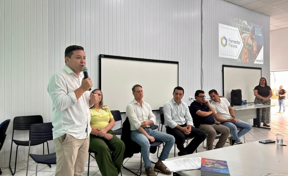 Prefeitura de Morretes recebe Fomento Paraná para anunciar novas condições de crédito voltadas ao Verão Maior