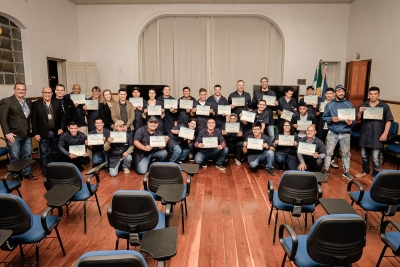 Prefeitura de Morretes promove evento para entregar os certificados aos alunos da Carreta do Conhecimento