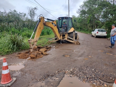 Prefeitura e Sanepar iniciam obras de saneamento e distribuição de água na região da ponte alta